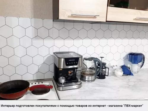 Экран для кухни из пластика Соты 0,6 м (длина 4 м)