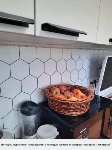 Экран для кухни из пластика Соты 0,6 м (длина 4 м)