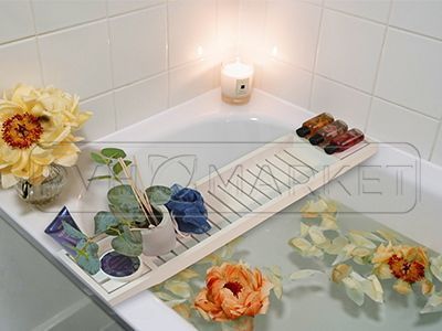 Фото. Полка для ванной белая из бамбука "Санторини" 700х145х45 мм. Интернет-магазин ПВХ Маркет