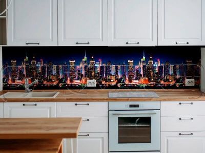 Экран для кухни из пластика Город 600 мм (длина 3 м)