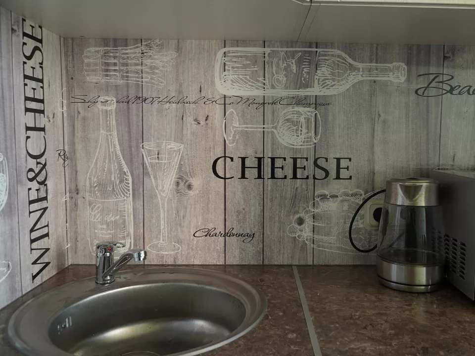 Монтаж ПВХ фартука в разных зонах квартиры – ремонт быстро и просто ...